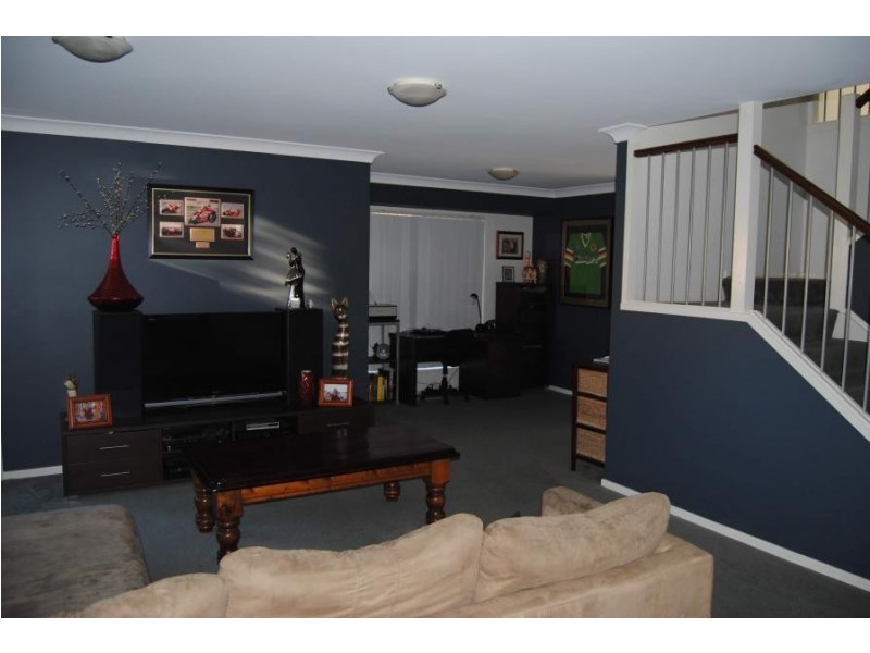 10 Mead Place, Calamvale QLD 4116