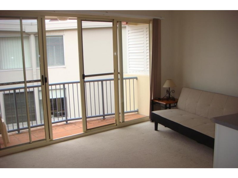 416 Marine Pde, Biggera Waters QLD 4216