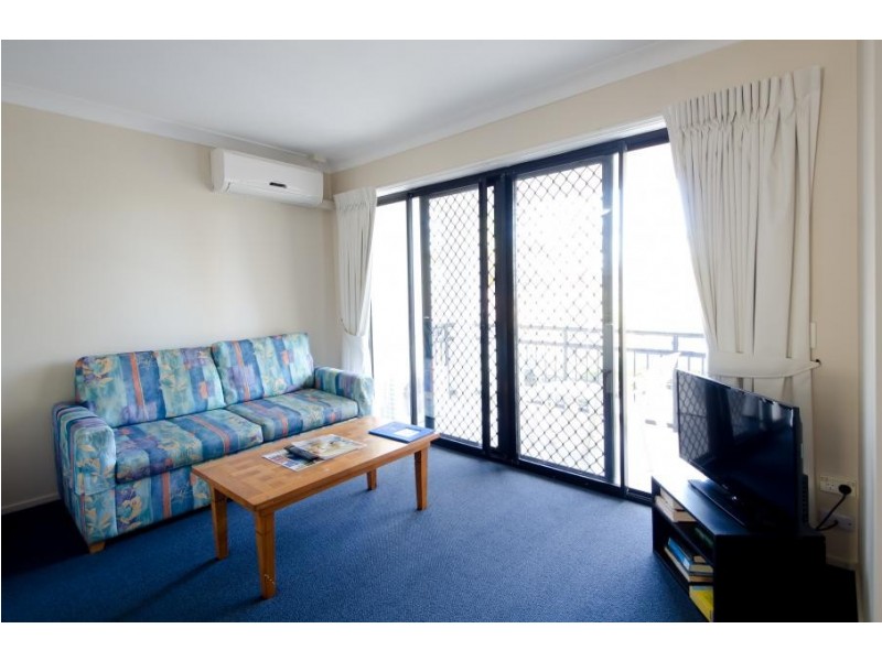 9 Margaret Avenue, Broadbeach QLD 4218