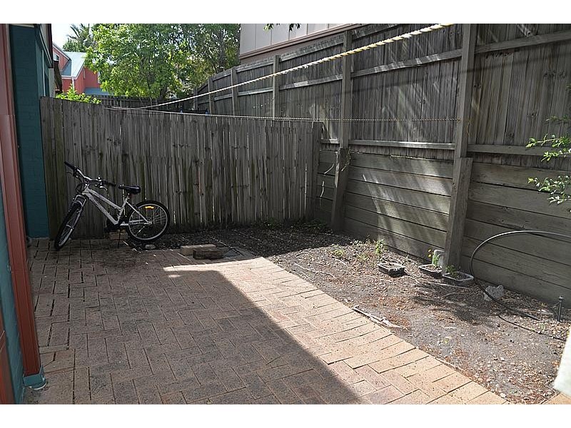 11 Oakmont Avenue, Oxley QLD 4075