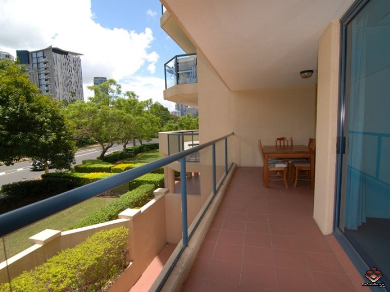 45 Deakin Street, Kangaroo Point QLD 4169