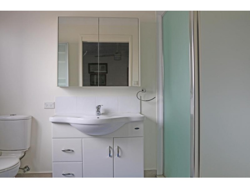 2E / 45 Sealy Street, Silkstone QLD 4304