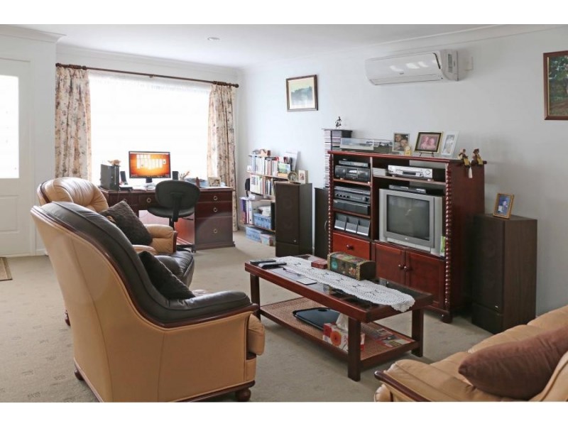 2F / 45 Sealy Street, Silkstone QLD 4304