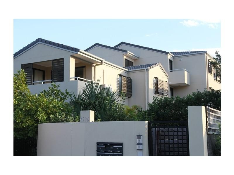 7/1996 Gold Coast Highway, Miami QLD 4220