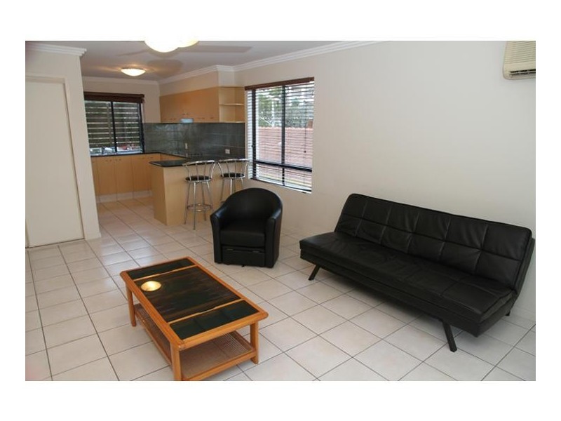 7/1996 Gold Coast Highway, Miami QLD 4220