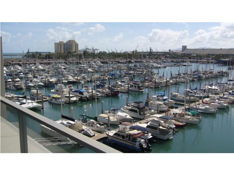 2508 /6 Mariners Drive, Townsville City QLD 4810