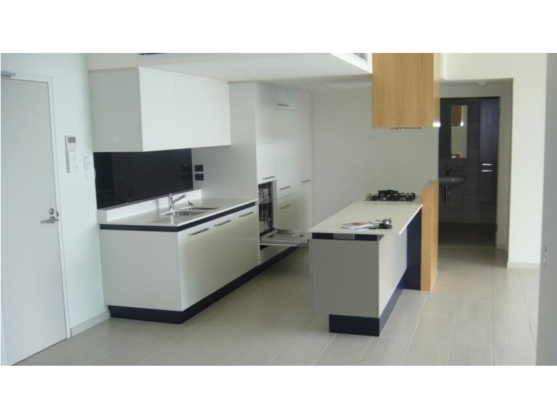 2508 /6 Mariners Drive, Townsville City QLD 4810