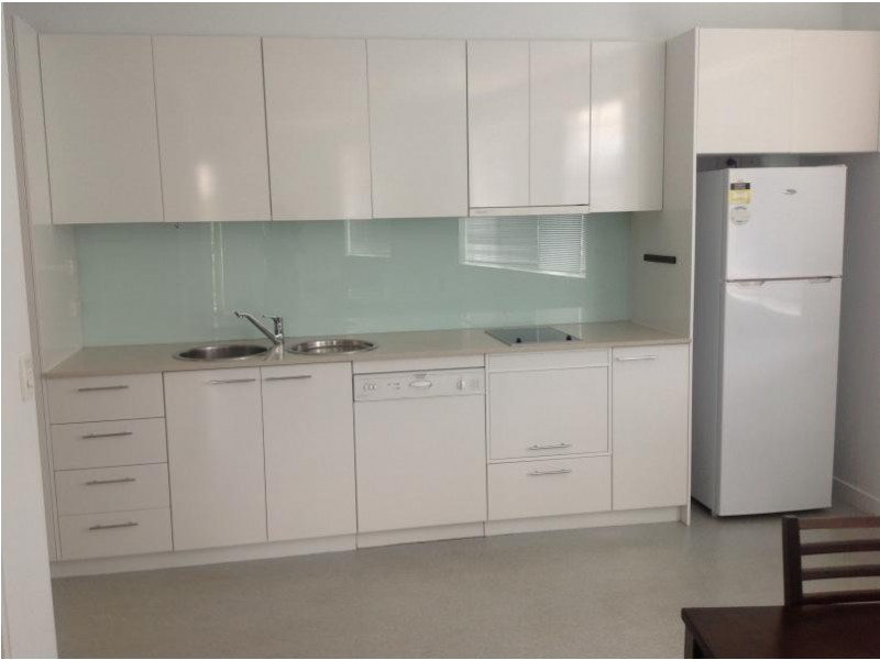 98 University Drive, Varsity Lakes QLD 4227