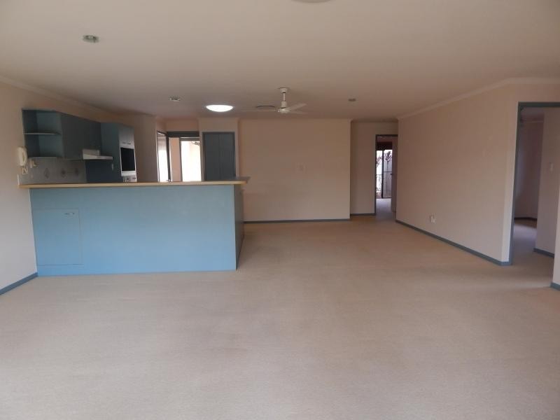 9A Browning Blvd, Battery Hill QLD 4551