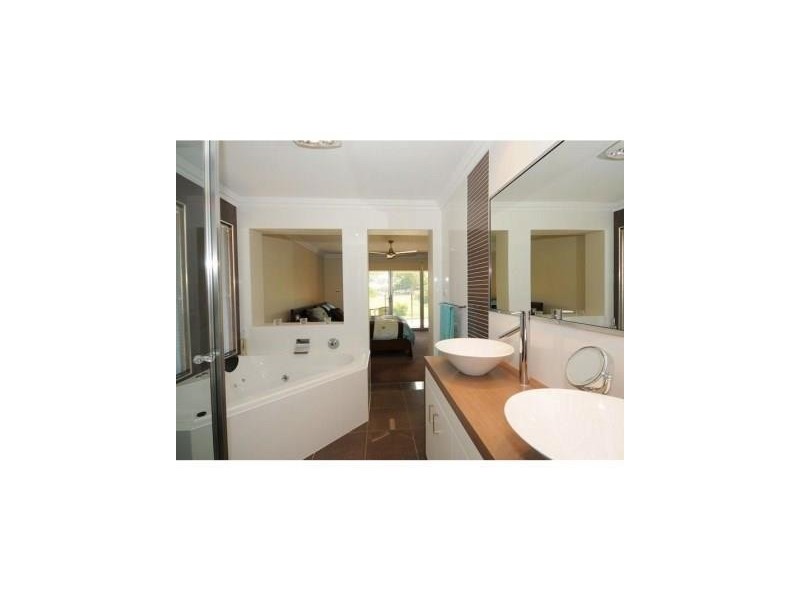 2/13 Cypress Street, Torquay QLD 4655