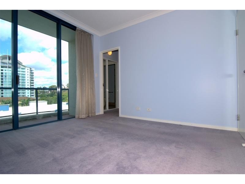 35 Ferry Street, Kangaroo Point QLD 4169