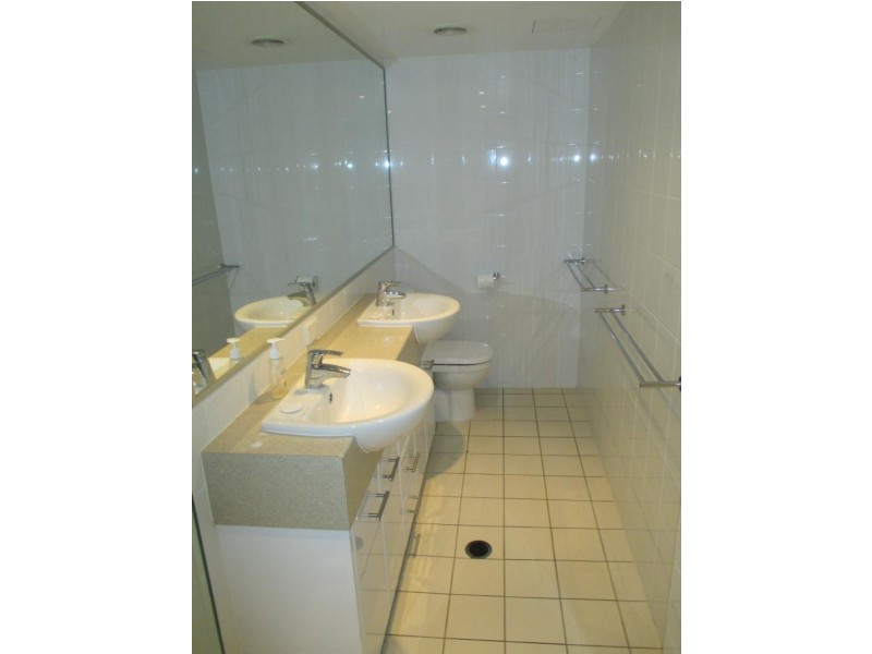unit 104 / 241 Esplanade, Pialba QLD 4655