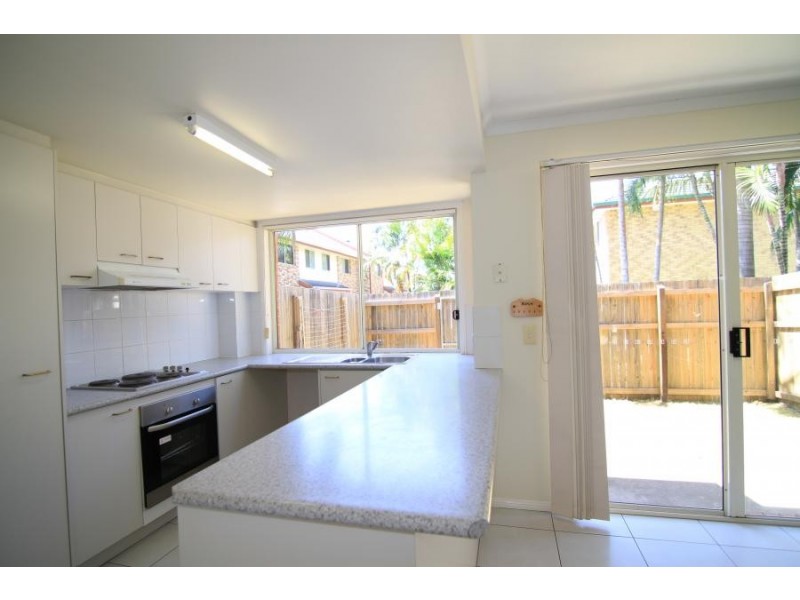 643 Pine Ridge Road, Biggera Waters QLD 4216