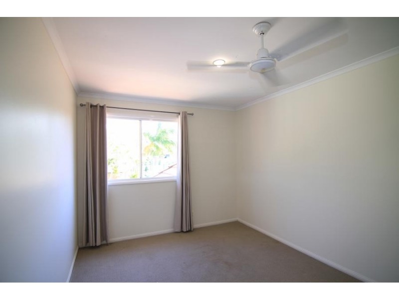 643 Pine Ridge Road, Biggera Waters QLD 4216