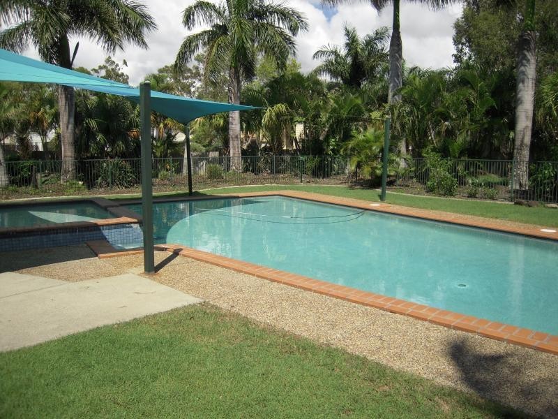 643 Pine Ridge Road, Biggera Waters QLD 4216
