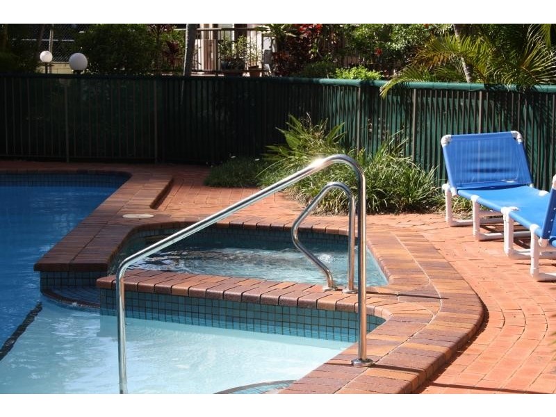 9/6 BAY VIEW STREET, Runaway Bay QLD 4216