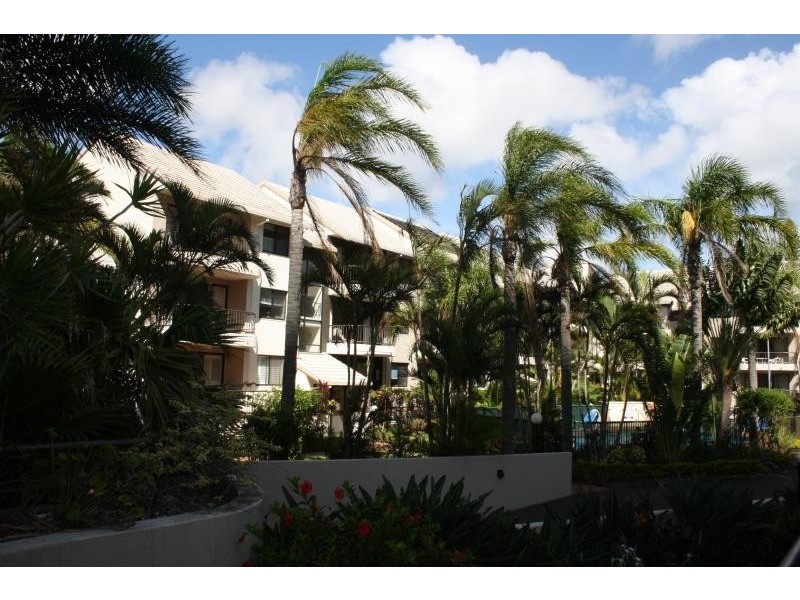 9/6 BAY VIEW STREET, Runaway Bay QLD 4216