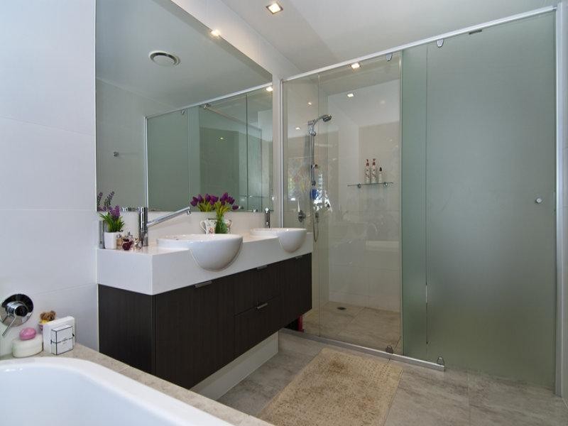 2047/3029 The Boulevard, Carrara QLD 4211