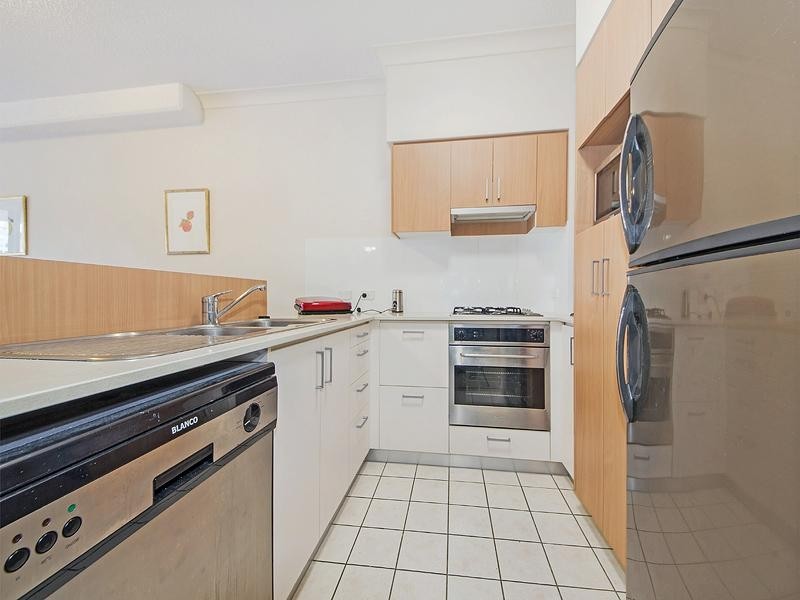 21 21 Patrick Lane, Toowong QLD 4066