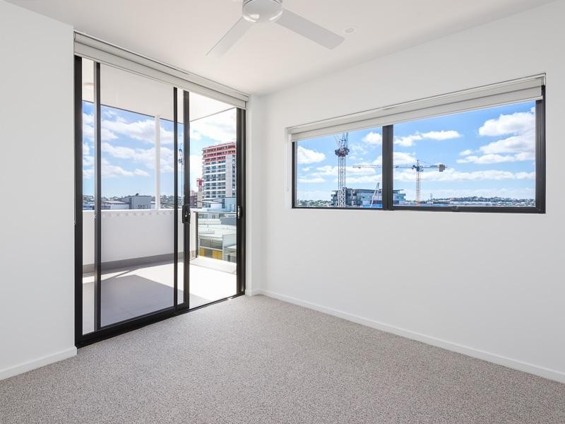 402 / 16 Masters Street, Newstead QLD 4006