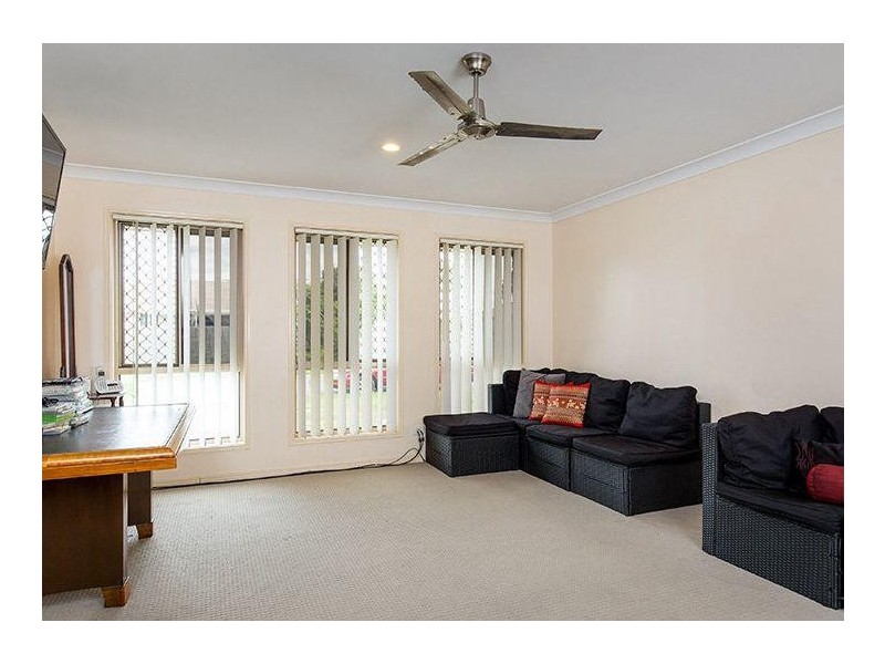 17 Daniella Drive, Marsden QLD 4132