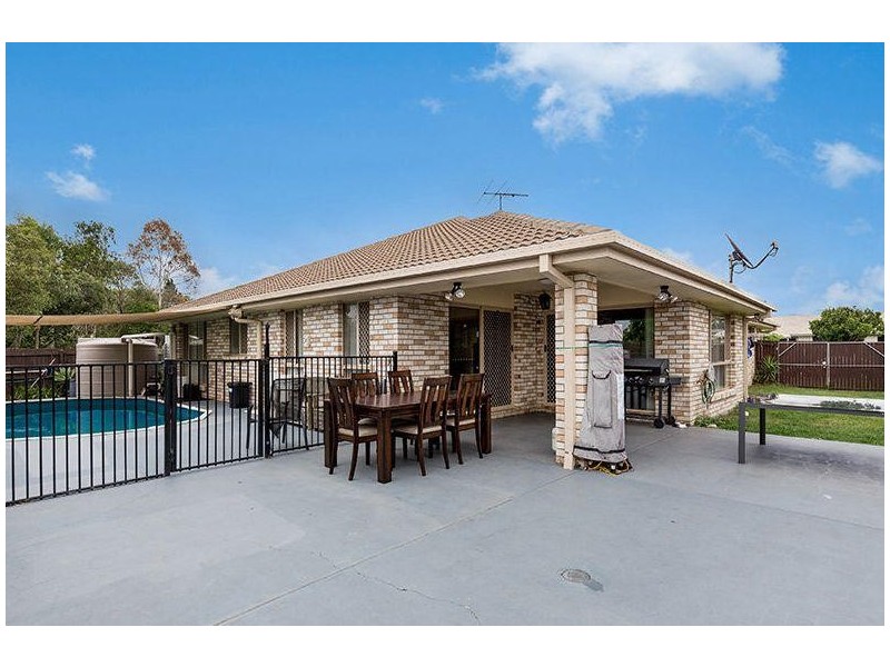 17 Daniella Drive, Marsden QLD 4132