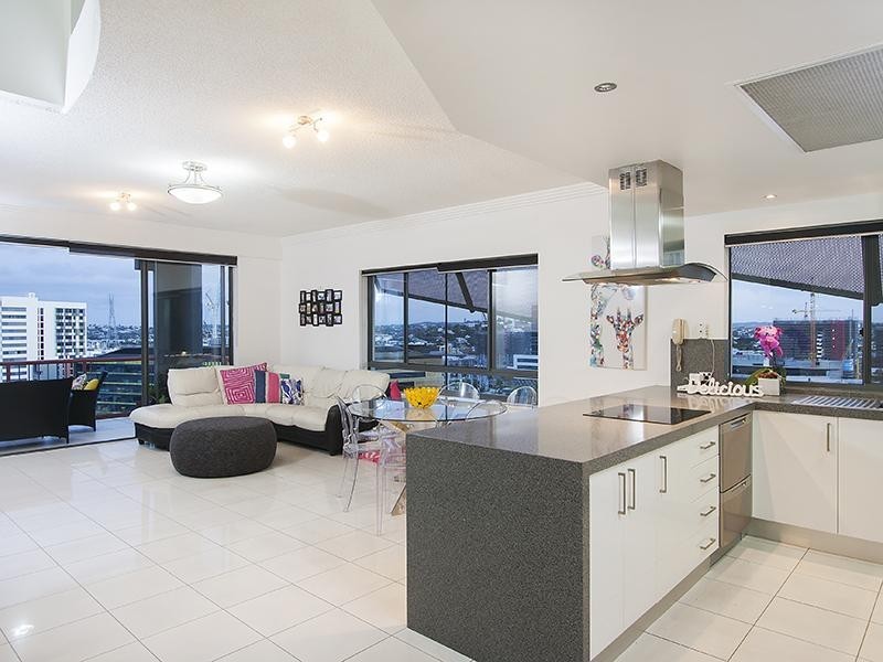 7 Boyd ST, Bowen Hills QLD 4006