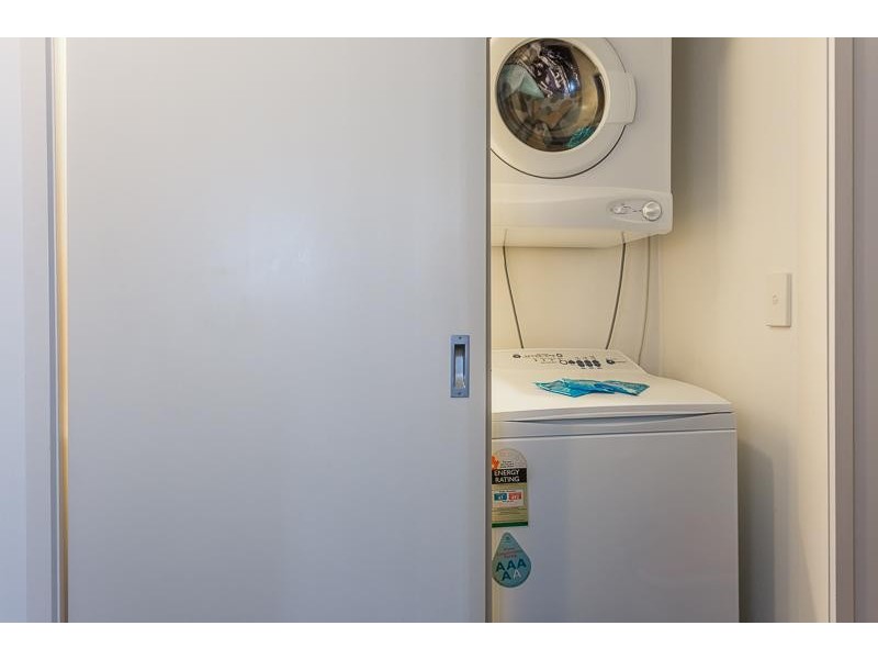 Oxygen Apartments / 170 Leichhardt Street, Spring Hill QLD 4000