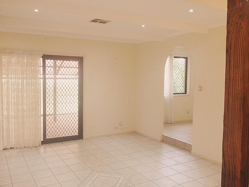 18 Jales St, Sunnybank Hills QLD 4109