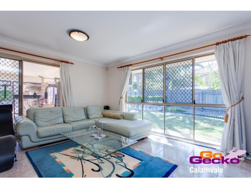 15 Redgum Place, Calamvale QLD 4116