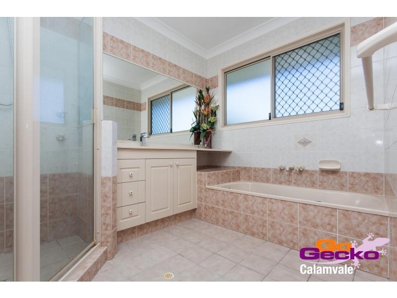 15 Redgum Place, Calamvale QLD 4116