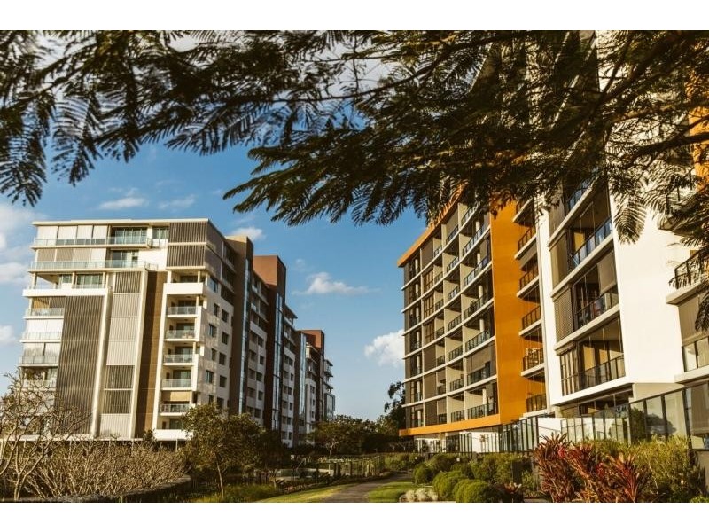 4205 / 205 King Arthur Terrace, Tennyson QLD 4105