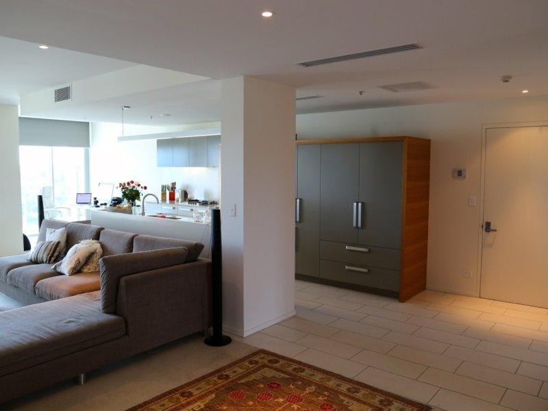 4205 / 205 King Arthur Terrace, Tennyson QLD 4105