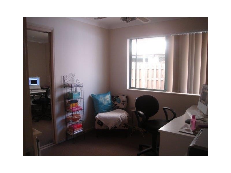 6 Buddy Holly Close, Parkwood QLD 4214