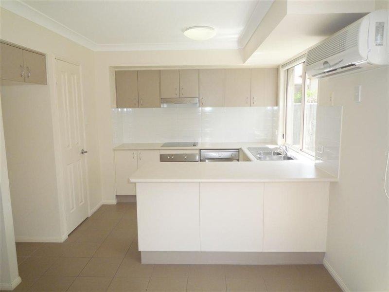 66 Johnston Street, Carina QLD 4152