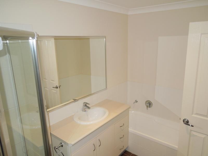 19 Johnston Street, Carina QLD 4152