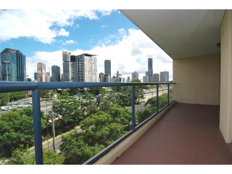 45 Deakin Street, Kangaroo Point QLD 4169