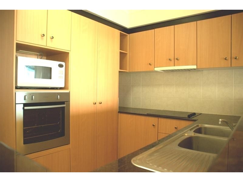 45 Deakin Street, Kangaroo Point QLD 4169