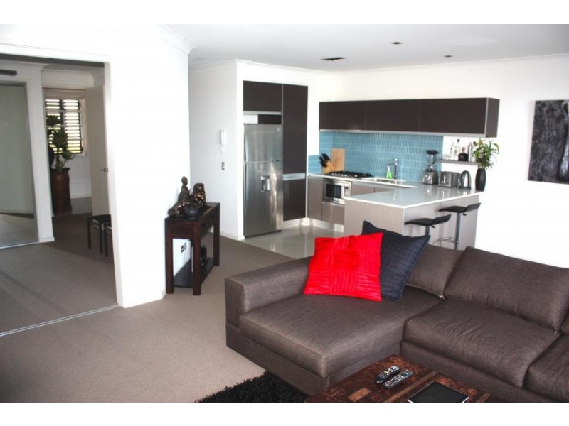 73/3030 The Boulevard, Carrara QLD 4211