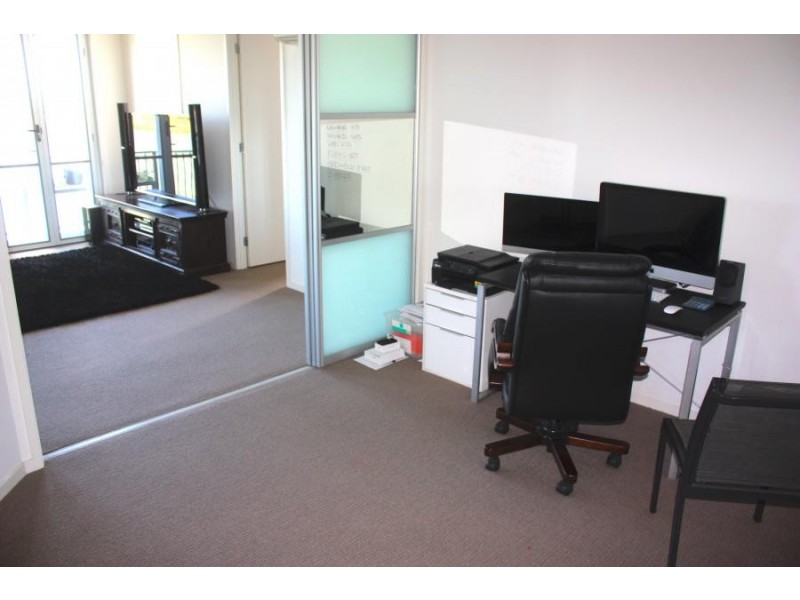 73/3030 The Boulevard, Carrara QLD 4211