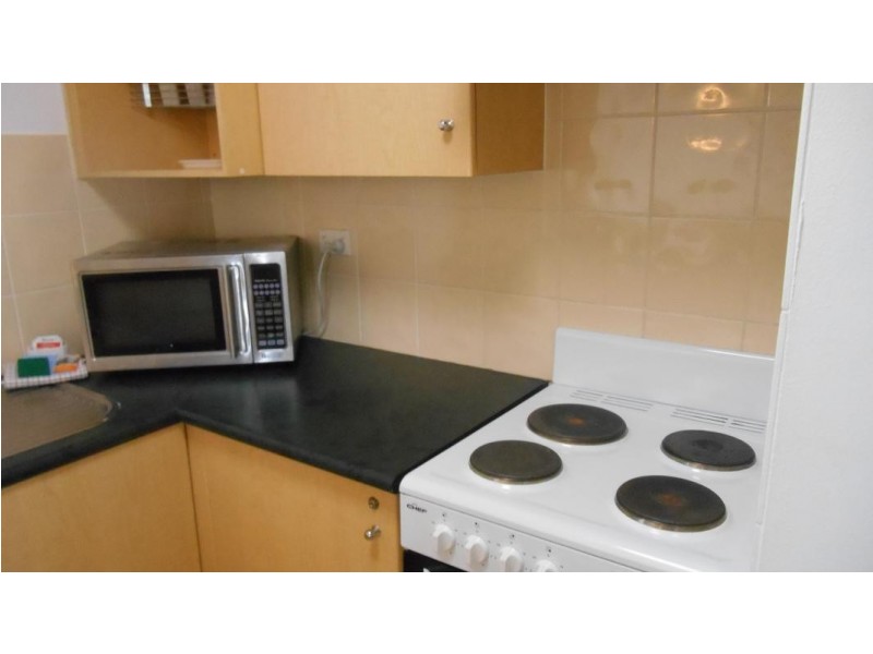 1003 Albert Avenue, Broadbeach QLD 4218