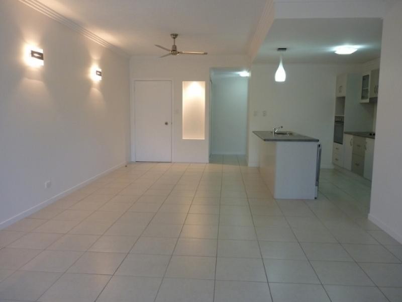 1 / 6-24 Henry Street, West End QLD 4810