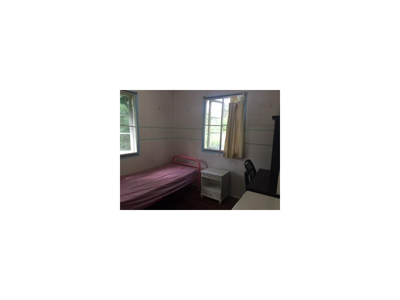 92 Beatrice St, Taringa QLD 4068