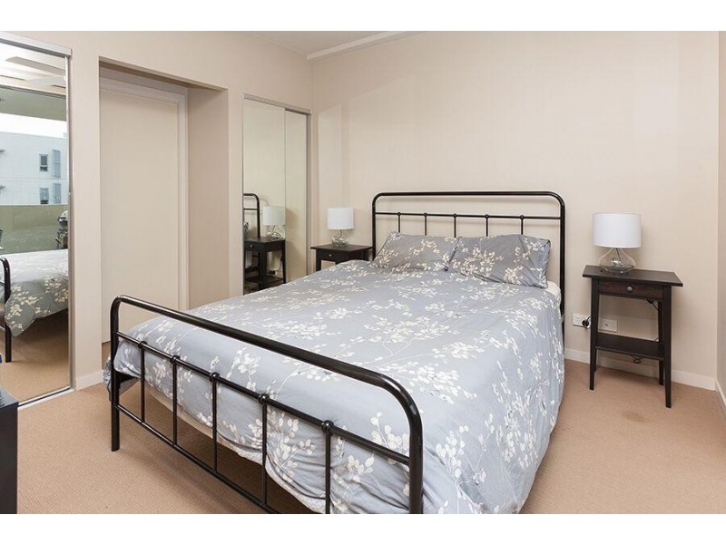 Unit 23 / 18 Riverbend Place, Bulimba QLD 4171