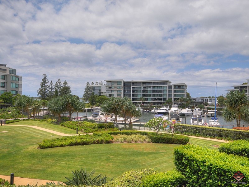 6204/323 Bayview, Runaway Bay QLD 4216