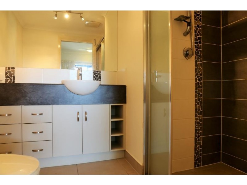 111-119 Bowen Road, Rosslea QLD 4812