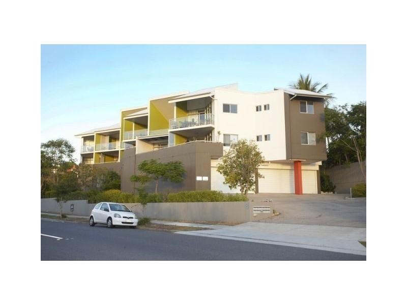 8 Ridge Street, Greenslopes QLD 4120