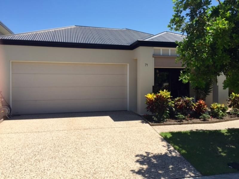 Hope Island QLD 4212