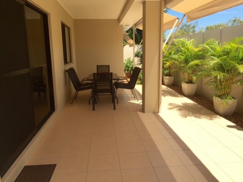 Hope Island QLD 4212