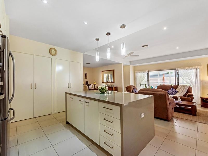 Hope Island QLD 4212